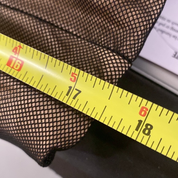 GUESS - NWT - shorts romper: black lace & mesh w sheer l/s & nude lining - XL - Picture 7 of 16